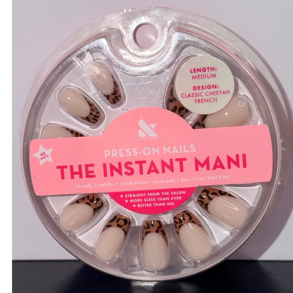 Olive and June Press-On Nails Classic Cheetah French Medium Instant Mani 42ct